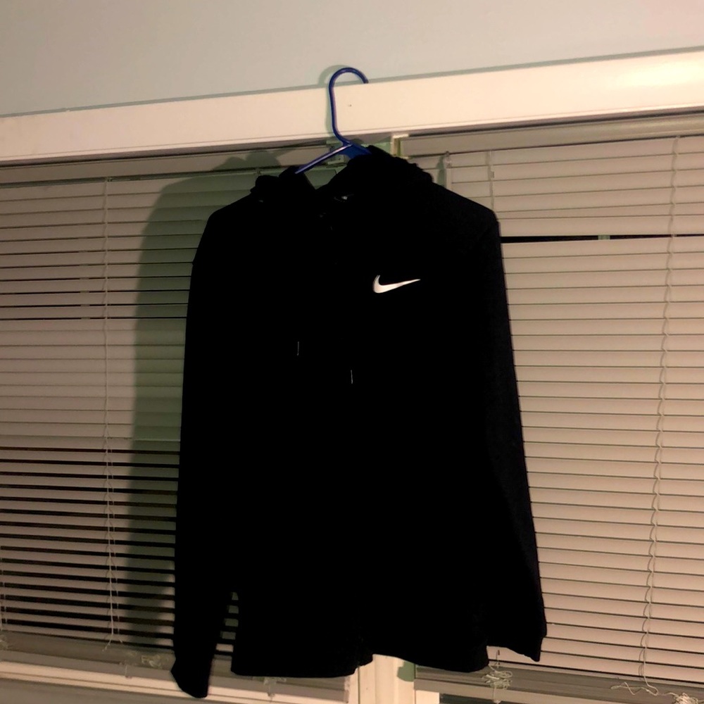 Black Nike Dri-fit hoodie